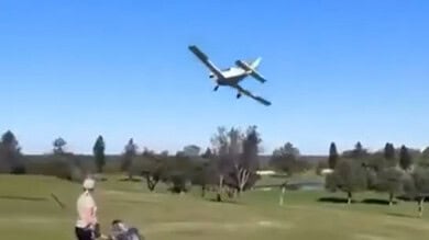 Sydney Plane Crash Video: Piper Cherokee Makes Emergency Landing at Golf Course
