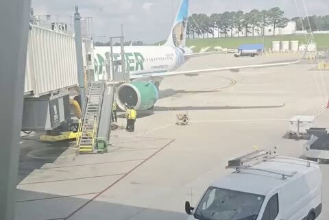 Frontier Airlines A320 Engine Damaged at Charlotte Airport Video 1 Frontier Airlines A320 engine damage