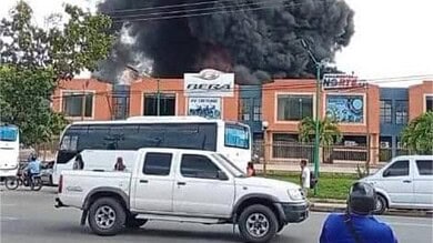 Video Massive fire in Venezuela Los Guayos warehouse kills 4 and injures dozens
