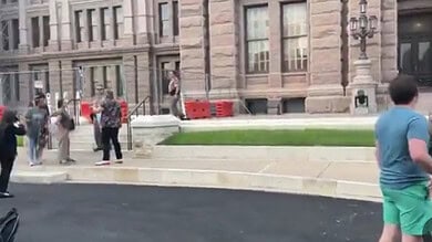 Texas Capitol evacuated video shows chaos after active shooter threat in Austin