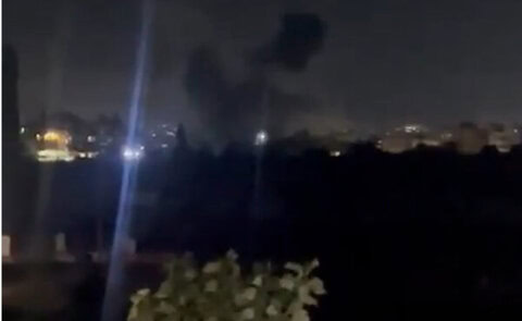 بالفيديو: غارة تستهدف سيارة على طريق البازورية