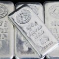 أسعار الذهب اليوم تتراجع وسط توقعات بخفض الفائدة الأمريكية