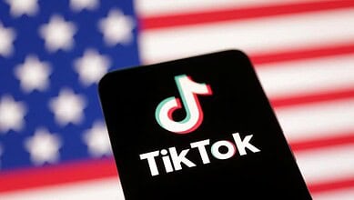 ترامب يعلن صفقة بيع تيك توك بقيمة 14 مليار دولار لمستثمرين أمريكيين وعالميين