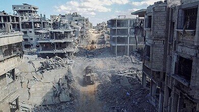 أنباء عن دوي انفجارات وتبادل لإطلاق النار بين الجيش الإسرائيلي ومسلحين شرق رفح، ونتنياهو يشترط تسليم الجثث لإعادة فتح معبر رفح