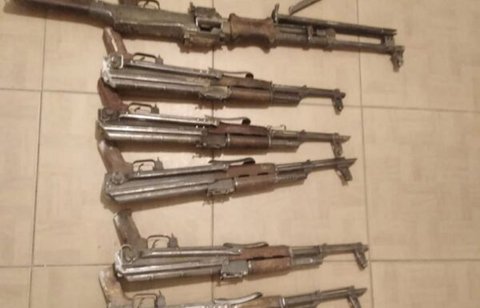 توقيف شخصين