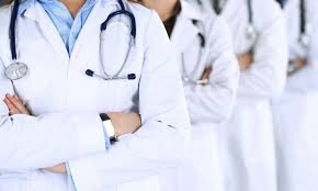 تجمع الاطباء في "يوم الطبيب العالمي": لتكريم الطبيب وزيادة معاشه التقاعدي