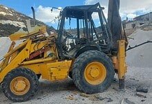 استهداف حفارة على طريق كفردونين - ديركيفا