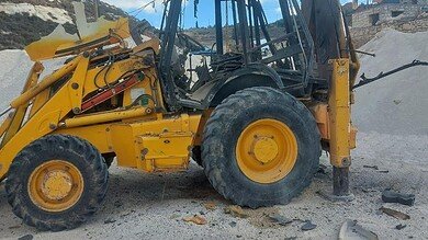 استهداف حفارة على طريق كفردونين - ديركيفا