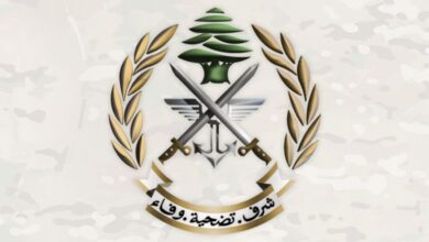 الجيش يتسلم ٦ فلسطينيين على خلفية إطلاق النار نحو إيليو أبو حنا، و ٥ أشخاص على خلفية قتل فتاة في المخيم 4 الجيش يتسلم ٦ فلسطينيين على خلفية إطلاق النار نحو إيليو أبو حنا، و ٥ أشخاص على خلفية قتل فتاة في المخيم