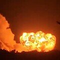 مقتل شخص وإصابة آخرين في غارات إسرائيلية عنيفة على جنوب لبنان، والجيش الإسرائيلي يقول إنه استهدف بنى تحتية لحزب الله