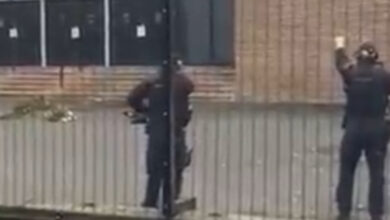 Manchester Synagogue Stabbing: Police Shoot Attackers – Video
