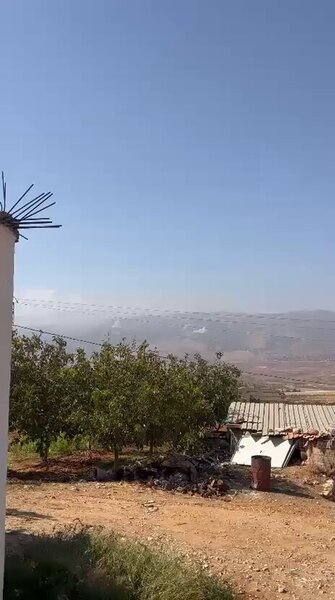 بالفيديو: غارات على جرود بلدة حربتا - بعلبك 3 بالفيديو: غارات على جرود بلدة حربتا - بعلبك