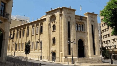 مصادر نيابية: بري يتجاوز الأصول ويحاول السيطرة على البرلمان