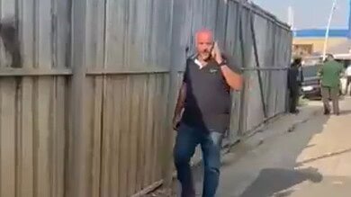 بالفيديو: اعتصام في ‎عمشيت بسبب محاولة صب الباطون فوق مغارة الفقمة