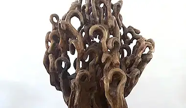 انحناءات تضيء بيروت.. معرض جديد للفنان نبيل ريشاني