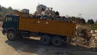 بلدية الصفرا تتدخل عاجلاً لتنظيف الأوتوستراد قبل موسم الشتاء