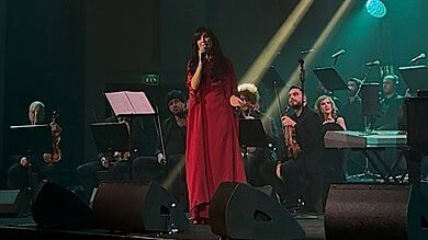 غسان الرحباني يُشعل دبي بأمسية موسيقية تحمل إرث والده إلياس الرحباني