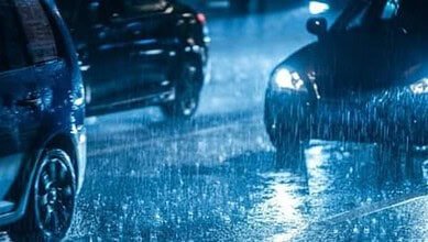 غرفة التحكم المروري تطلب من السائقين توخي الحذر