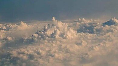 تلقيح السحب: هل تَعِد التقنية بحلّ للتغير المناخي أم تُثير تحديات جديدة؟