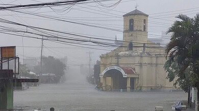 Typhoon Uwan PH batters Virac, Catanduanes with strong winds and heavy rain