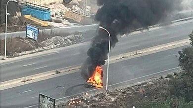 بالفيديو: غارة من مسيرة استهدفت سيارة على اوتوستراد الصرفند البيسارية