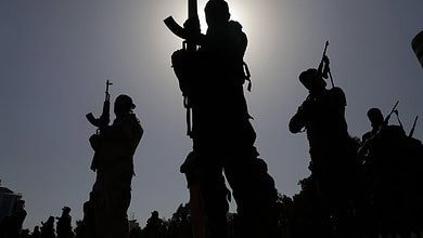 "إرهابيو الغد سيتلقون تدريبهم أونلاين" – مقال في التلغراف