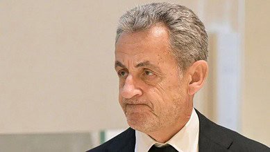 لماذا أفرج عن ساركوزي، وهل يعيده "شبح" القذافي إلى السجن؟