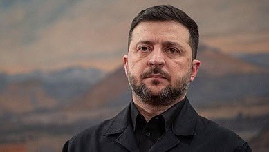 زيلينسكي يبحث مع ترامب خطة السلام الأمريكية المقترحة لإنهاء الحرب مع روسيا