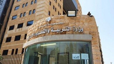 معلمون بلا حقوق.. وبيان غاضب يفتح النار على وزيرة التربية