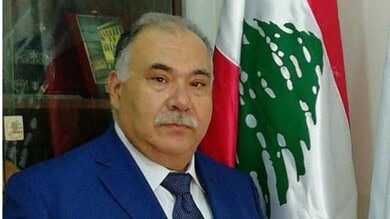 كاسترو عبد الله يرفض منح إجازات العمل للأجانب