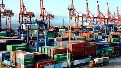 إدارة مرفأ بيروت تنوه بقرار وزير الداخلية تأمين استمرارية العمل اليوم السبت