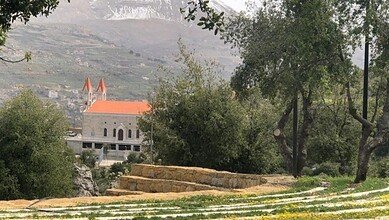 راهبات دير مار اسطفان الانطونيات يحتفلن بالمسنين في بيت داود بالديمان