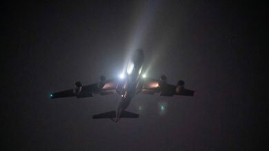 الولايات المتحدة تضرب أكثر من 70 هدفاً وسط سوريا بمشاركة الأردن، والخارجية السورية تدعو للانضمام إليها في "مكافحة الإرهاب"