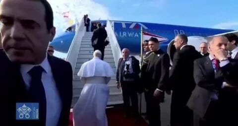بالفيديو: البابا لاوون يغادر مطار بيروت