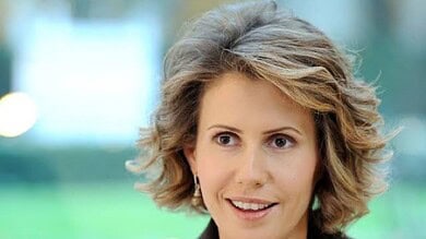 مقرّبة من أسماء الأسد تغادر باكراً وتعود اليوم إلى الضوء من لبنان