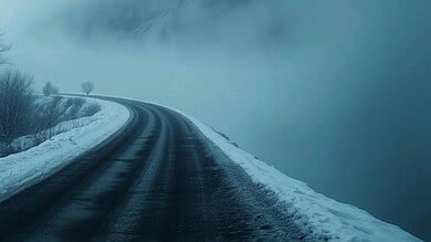 ‏طريق ⁧‫عيناتا الارز‬⁩ سالكة امام المركبات ذات الدفع الرباعي في هذه الاوقات