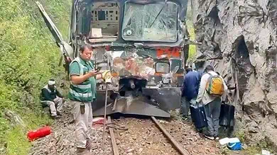 Video: Several Injured After Head-On Passenger Train Collision Near Machu Picchu, Peru