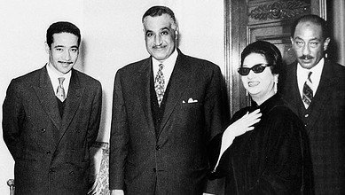 لماذا أثار فيلم "الست" عن حياة أم كلثوم كل هذا الجدل؟ #عاجل