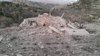 تفجير عنيف فجراً: نسف مبنى سكني في بلدة حولا