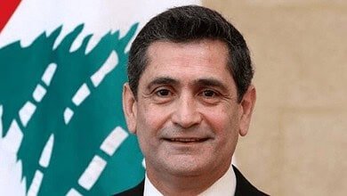 قيومجيان يطالب النيابة العامة بالتحرك بعد تمثيل الحزب بسفير إيران