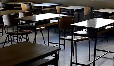 الروابط التعليمية تهدد بالإضراب والاعتصام لحين إقرار زيادة رواتب القطاع العام