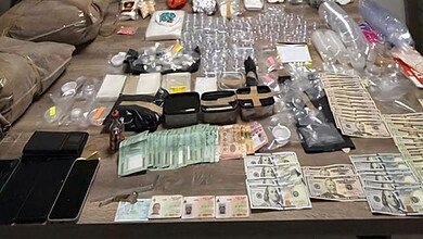 الجيش اللبناني يضرب شبكات مخدرات وسلاح بعمليتين متزامنتين