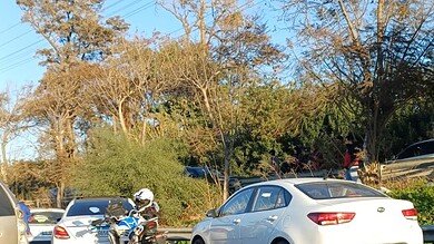 بالفيديو: اصابتان بحادث سير على أوتوستراد الغازية – صيدا