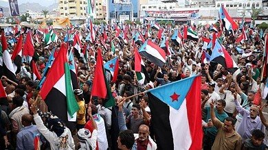 الحكومة اليمنية تطلق عملية لاستعادة مواقع عسكرية من "الانتقالي الجنوبي" في حضرموت