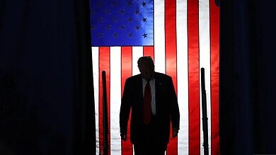 كيف تؤثر السياسة الأمريكية على السفر الدولي؟