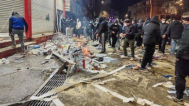 "الاحتجاجات الإيرانية تشبه الثورة الفرنسية في المنطقة" - مقال في الإندبندنت