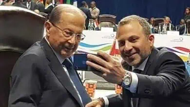 مرجع سياسي ينتقد أداء باسيل في عهد عون