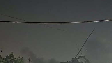 Video: Heavy gunfire and explosions reported near Niamey International Airport