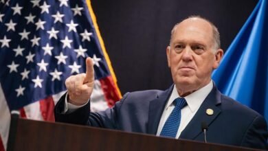 إدارة الهجرة والجمارك الأمريكية قد تخفض عدد عناصرها في مينيابوليس