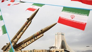 إيران ترفض المطالب "المفرطة" قبيل جولة ثانية من المفاوضات، ولقاء مرتقب بين نتنياهو وترامب #عاجل